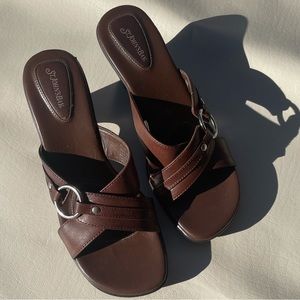 brown leather Square toe heels